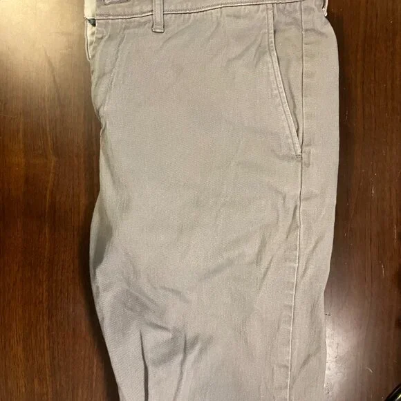 5 - J. Crew 484 slim-fit stretch